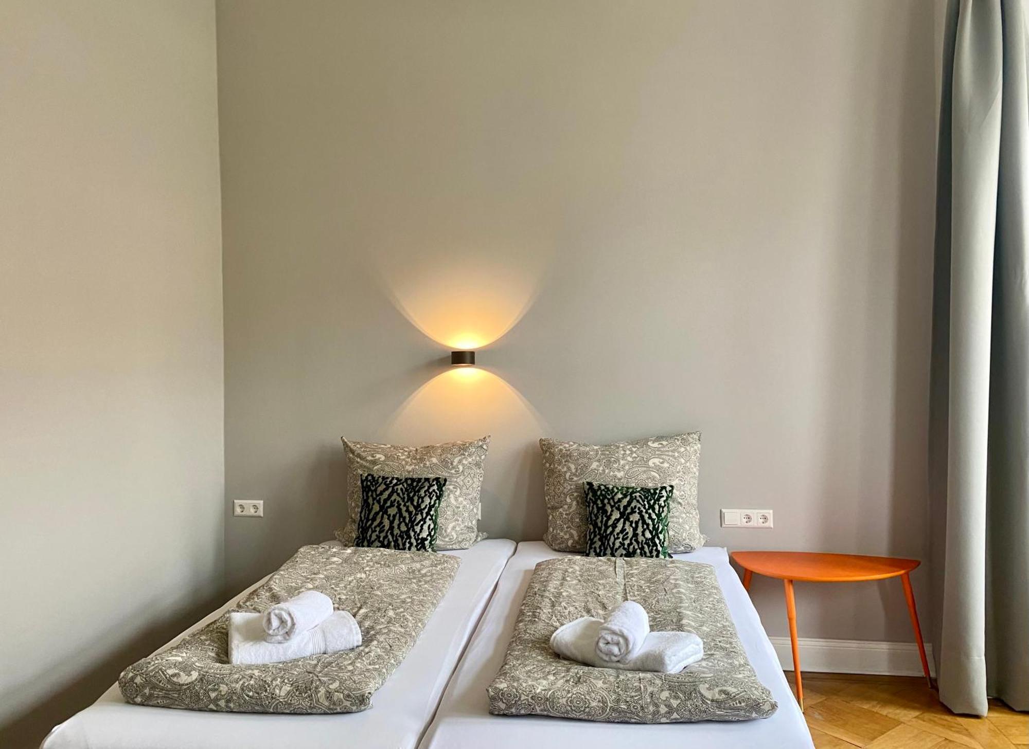 Bismarcks Berlin Apartment ภายนอก รูปภาพ