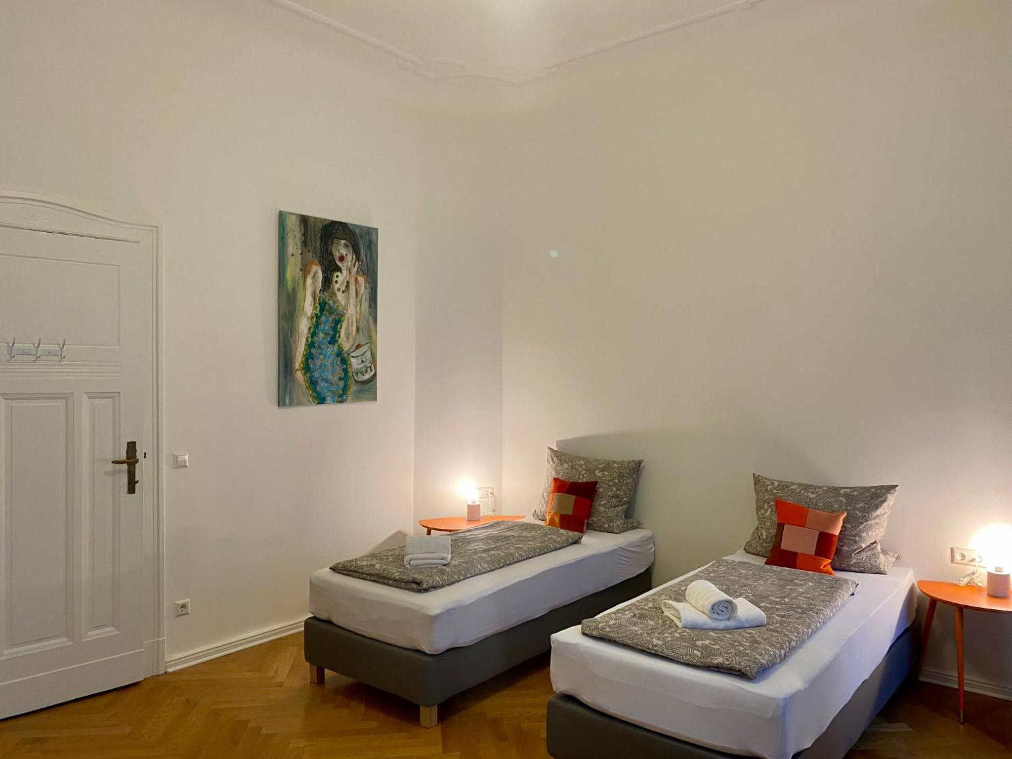 Bismarcks Berlin Apartment ภายนอก รูปภาพ