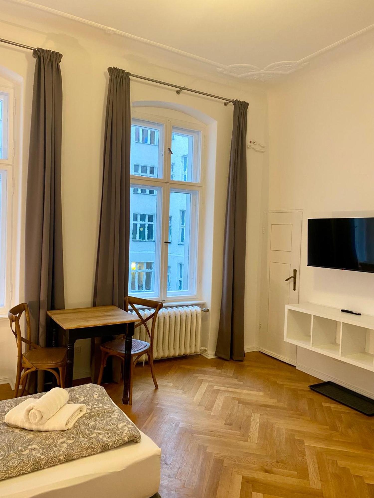 Bismarcks Berlin Apartment ภายนอก รูปภาพ